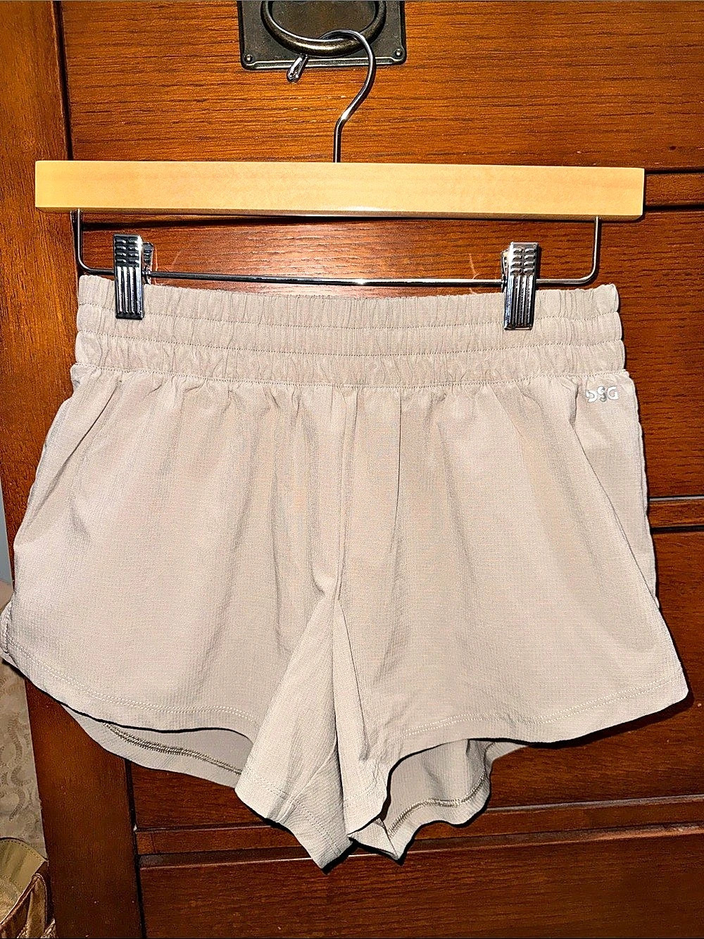 DSG Women'Small High Rise Stride Shorts Gray Small